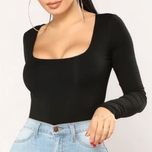 Rounded Square Scoop Neck Longsleeve Body Suit